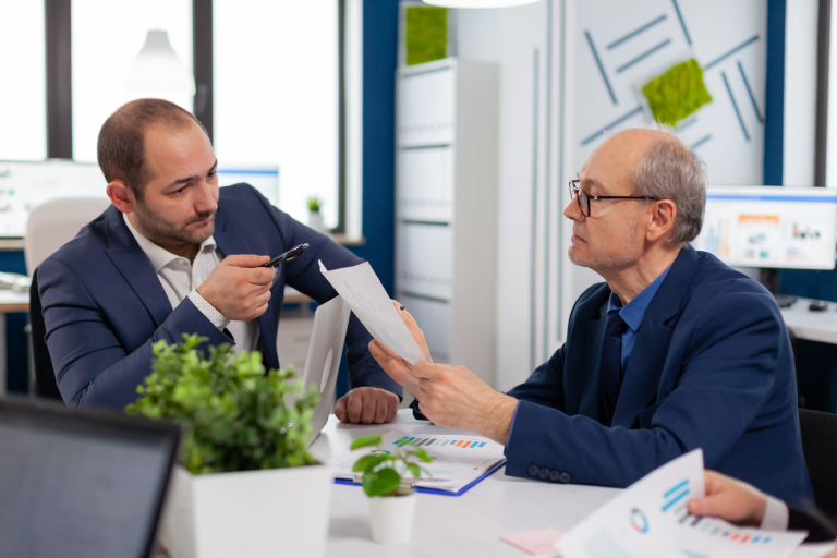 How an Executor Consultant Can Ease the Burden of Grief