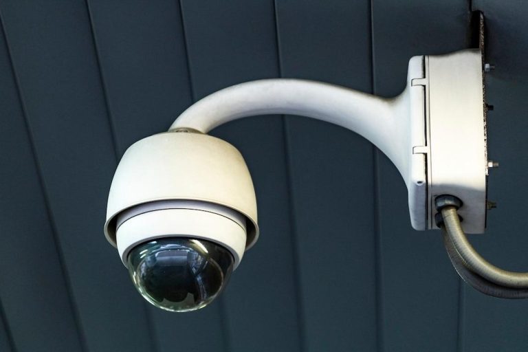 5 Benefits of Installing Surveillance Cameras for Commercial Security