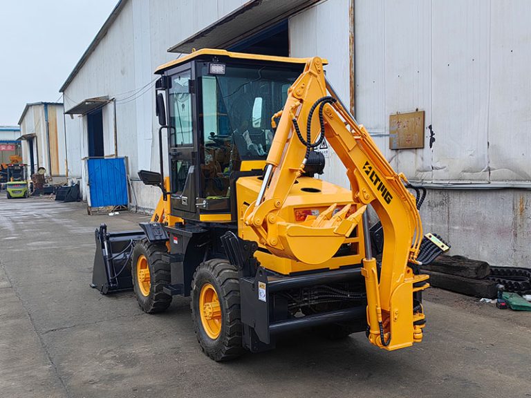 Mini Backhoe for Small Farms: Uses and Practical Guide